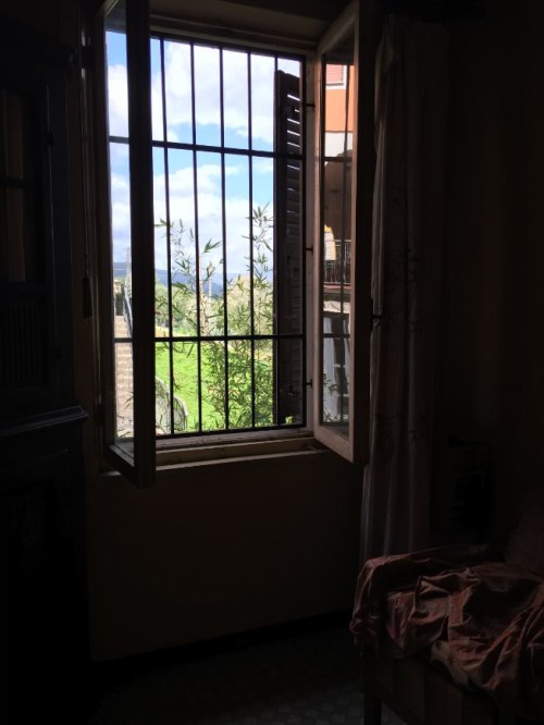 villa magnolia morning room window